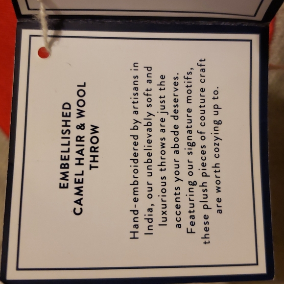 JONATHAN ADLER LIPS BEAD-EMBELLISHED CAMEL HAIR AND WOOL-BLEND THROW $430.00 - Picture 6 of 7